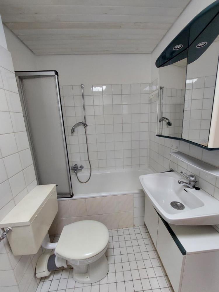 2-Zimmer Eigentumswohnung (Wohnung Nr. 3) - Das Bad/WC