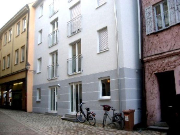 Modernes, zentral gelegenes STUDENTEN-Apartment mit Einbauküchenzeile + Kellerabteil (Nr.15) 